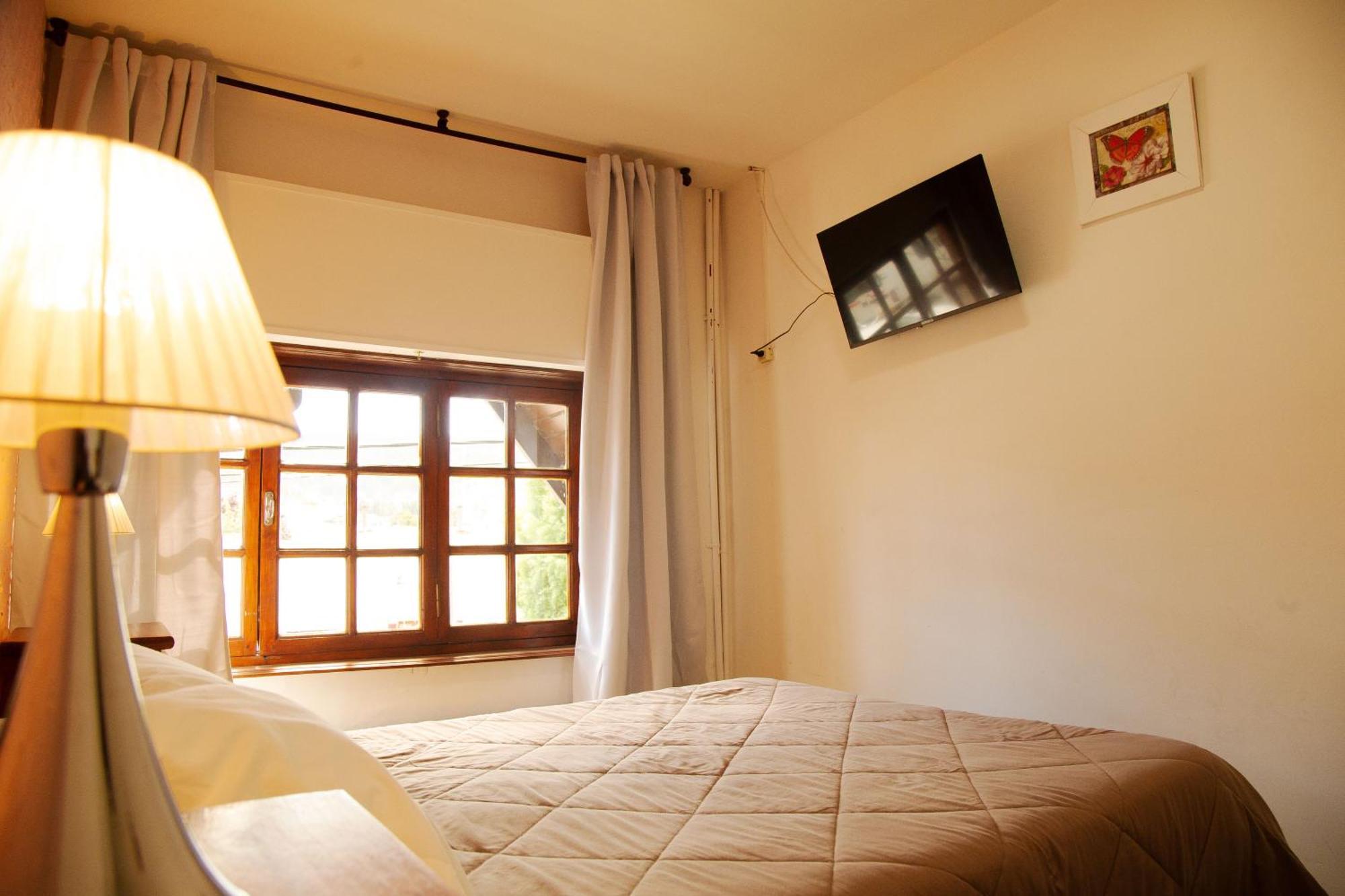 Hosteria Akino Hotel Esquel Bagian luar foto